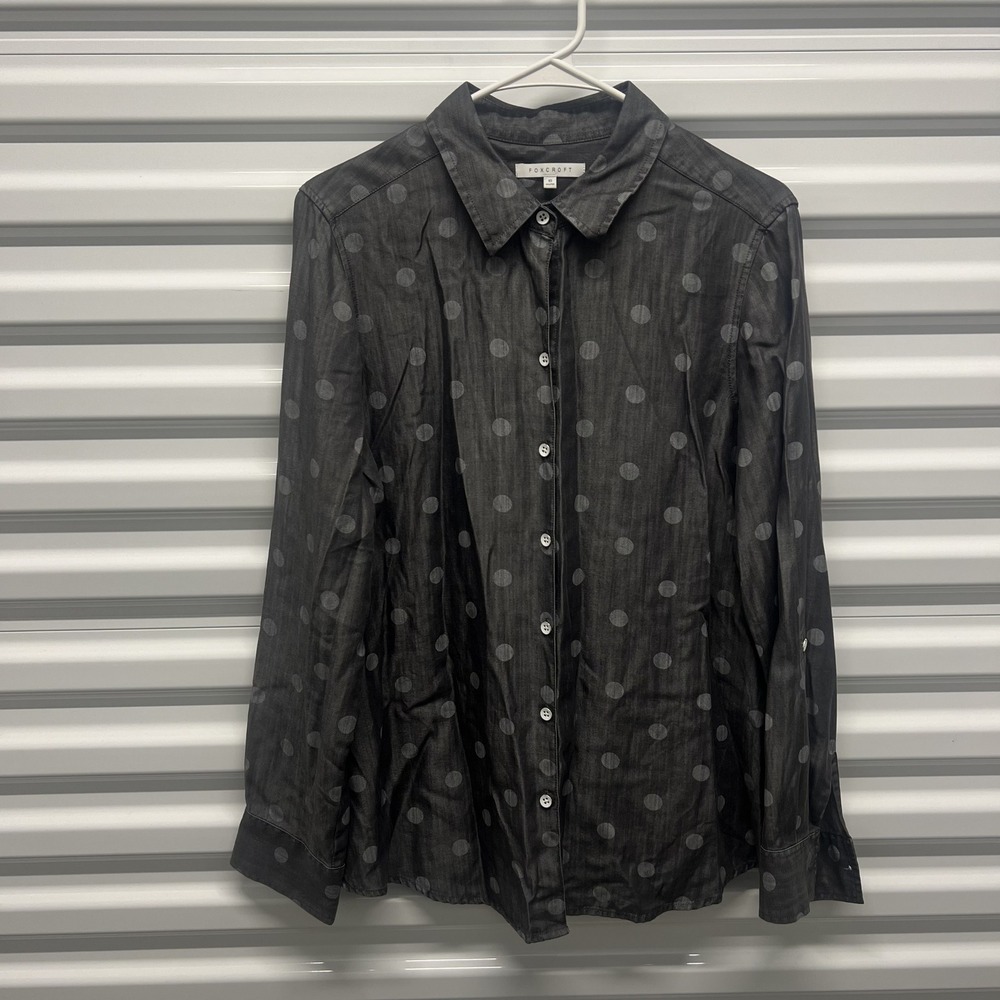 Foxcroft Size 10 Gray Polka Dot Tencel Lyocell Shaped Button Down Blouse Shirt — photo 3